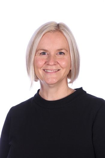 Asher,Mrs Leanne,12267806